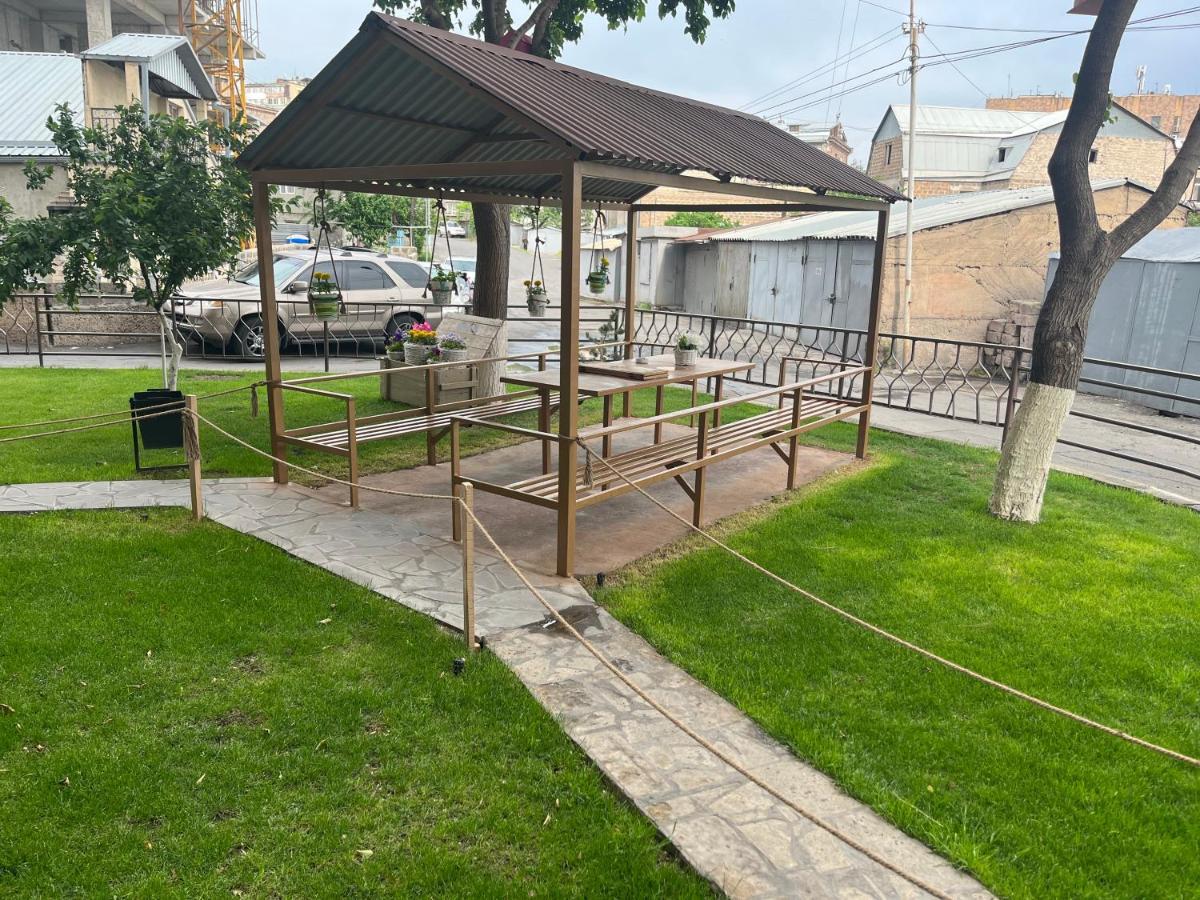 הוסטל יירבאן Street51 מראה חיצוני תמונה